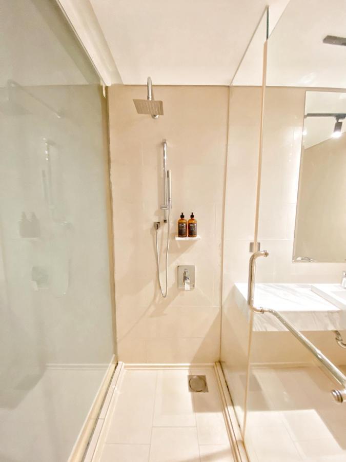 Straits Suite By C Homestay Malacca Esterno foto