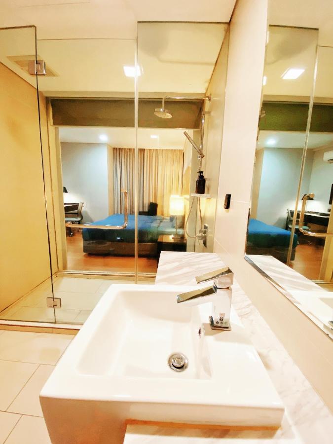 Straits Suite By C Homestay Malacca Esterno foto