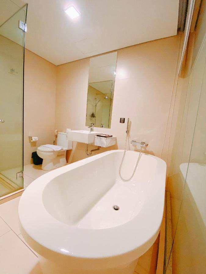 Straits Suite By C Homestay Malacca Esterno foto