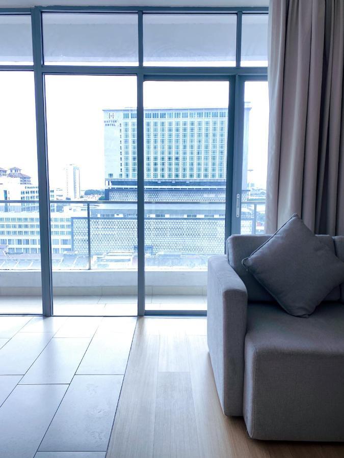 Straits Suite By C Homestay Malacca Esterno foto