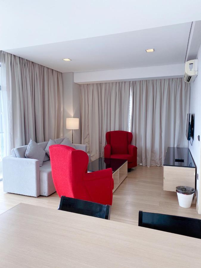 Straits Suite By C Homestay Malacca Esterno foto